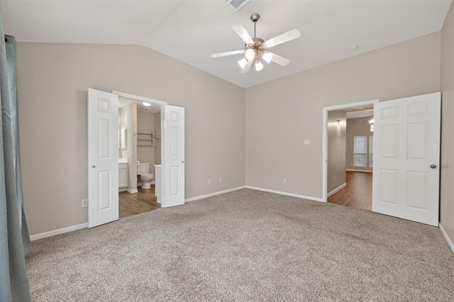 987 Oak Glen Drive, Conroe, TX 77378