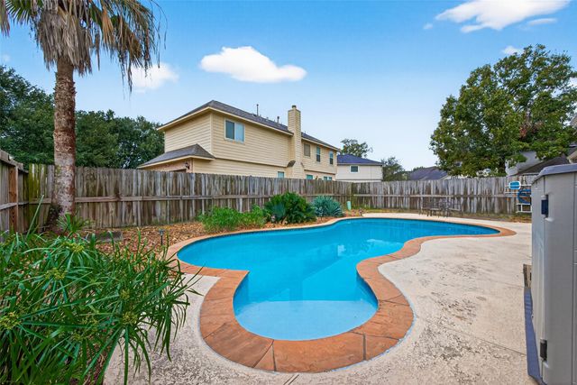 987 Oak Glen Drive, Conroe, TX 77378