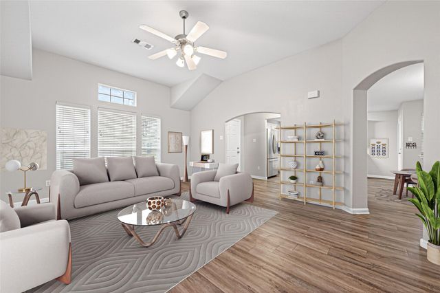 987 Oak Glen Drive, Conroe, TX 77378