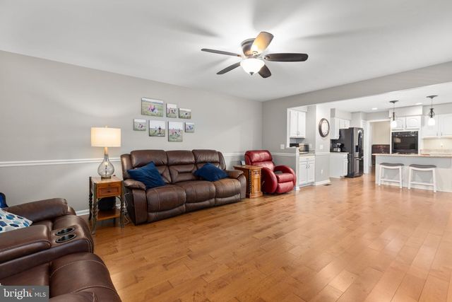 3 YORK CT, Stafford, VA 22554