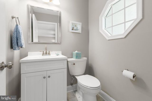 3 YORK CT, Stafford, VA 22554