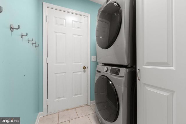 3 YORK CT, Stafford, VA 22554