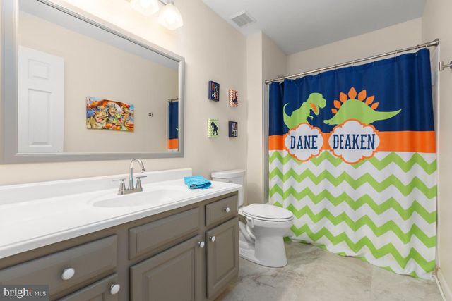 3 YORK CT, Stafford, VA 22554