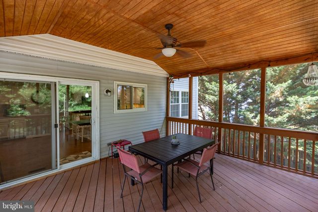 3 YORK CT, Stafford, VA 22554
