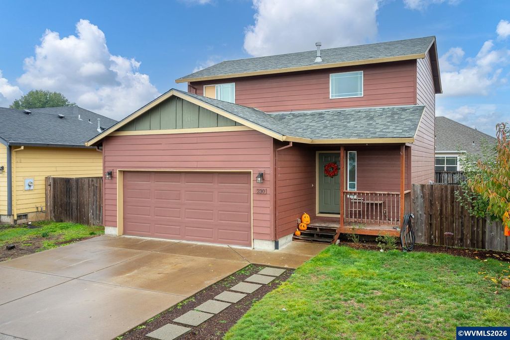 Image 1 of property listing at 230 NW Sagan Lp, Sheridan, OR 97378