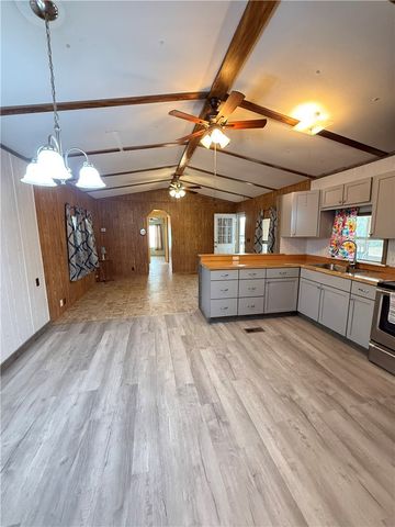 1708 Sammy Henderron St, Rockport, TX 78382