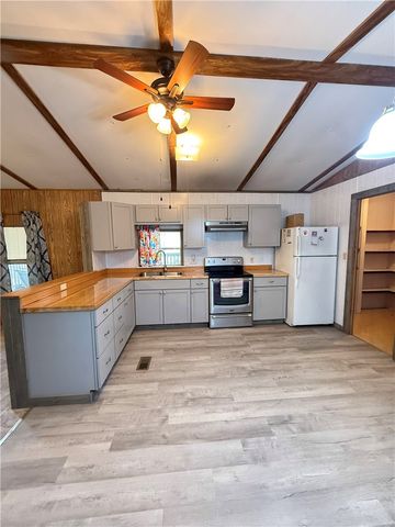 1708 Sammy Henderron St, Rockport, TX 78382