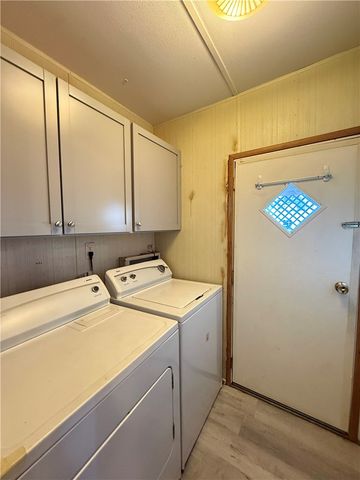 1708 Sammy Henderron St, Rockport, TX 78382