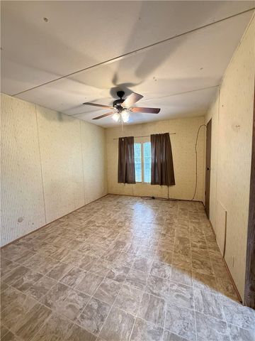 1708 Sammy Henderron St, Rockport, TX 78382