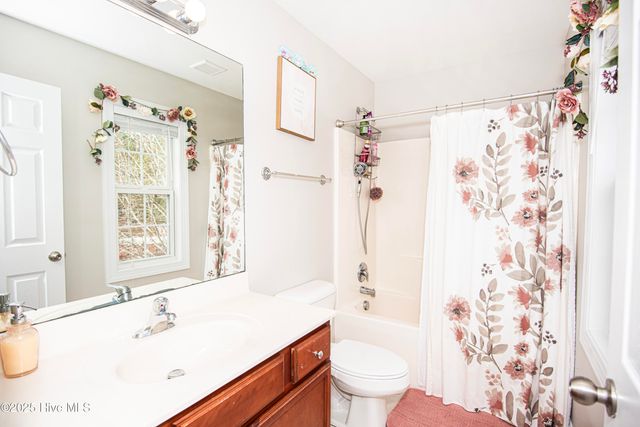 410 Stagecoach Drive, Jacksonville, NC 28546