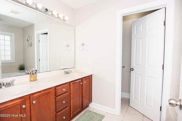 410 Stagecoach Drive, Jacksonville, NC 28546