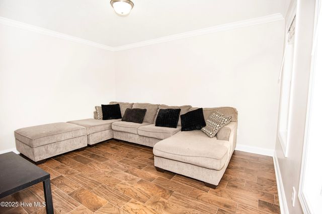 410 Stagecoach Drive, Jacksonville, NC 28546