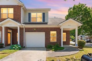 221 Rosewood Way NW, Atlanta, GA 30311