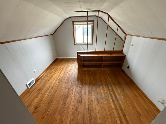 24823 Wilmot Avenue, Eastpointe City, MI 48021