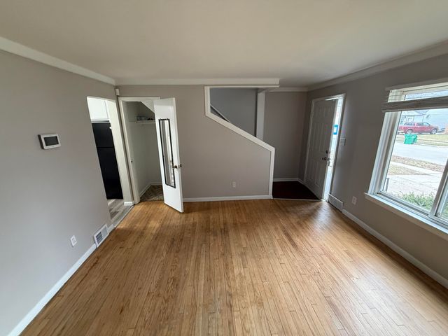 24823 Wilmot Avenue, Eastpointe City, MI 48021