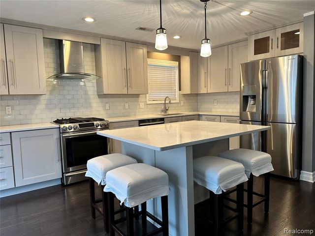 18924 Melvin Avenue, Livonia, MI 48152