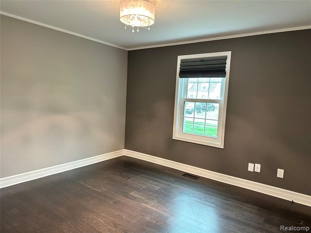 18924 Melvin Avenue, Livonia, MI 48152