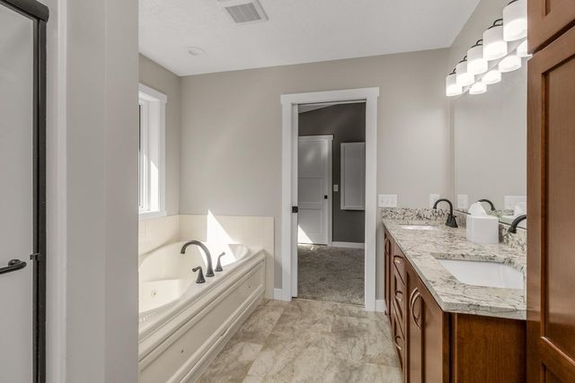 1100 Lonsdale Boulevard W, Northfield, MN 55057