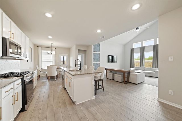 2202 Bright Sunrise Trail, Fresno, TX 77545