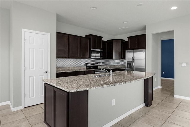 3504 SOUTHERN CROSS LOOP, Kissimmee, FL 34744