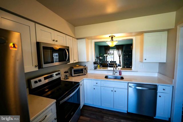 113 FOMALHAUT AVE, Sewell, NJ 08080