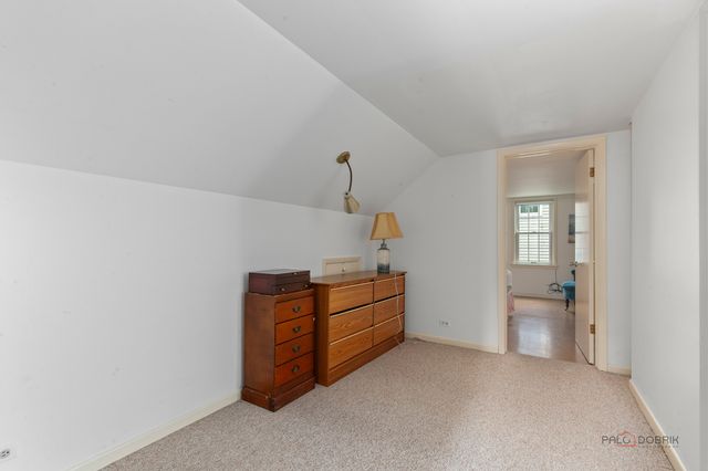 214 Washington Circle, Lake Forest, IL 60045