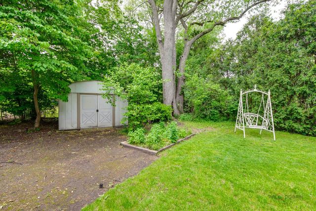 214 Washington Circle, Lake Forest, IL 60045