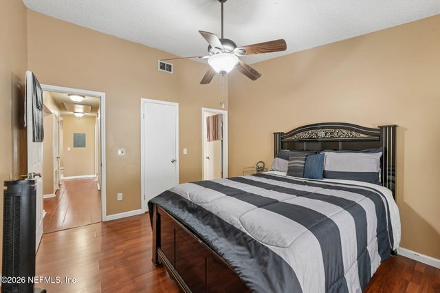 1317 ELLIS TRACE Drive W, Jacksonville, FL 32205