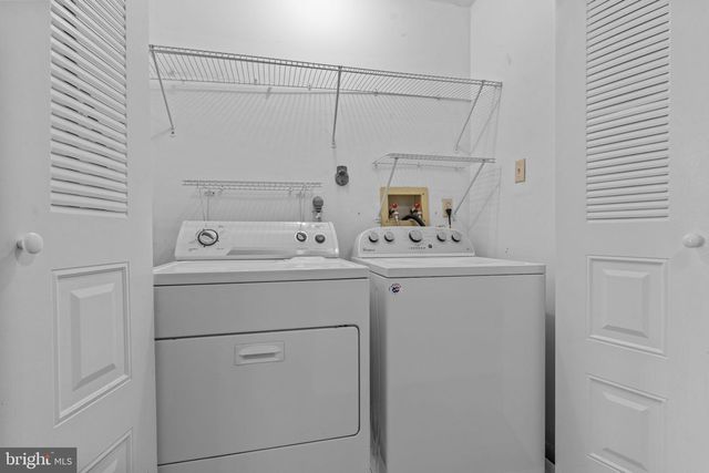 7 LAUREL CT, Hamilton, NJ 08690