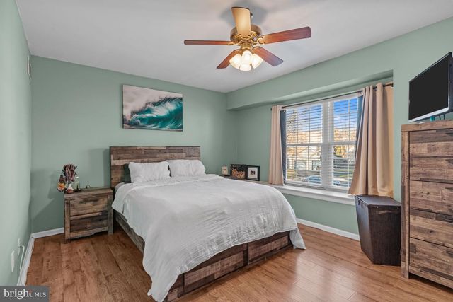 7 LAUREL CT, Hamilton, NJ 08690