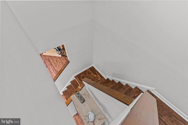 7 LAUREL CT, Hamilton, NJ 08690