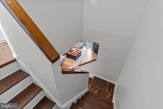 7 LAUREL CT, Hamilton, NJ 08690