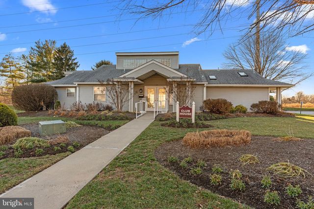 7 LAUREL CT, Hamilton, NJ 08690