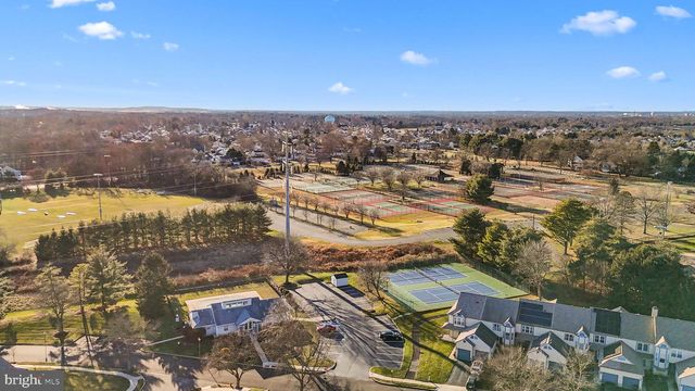 7 LAUREL CT, Hamilton, NJ 08690