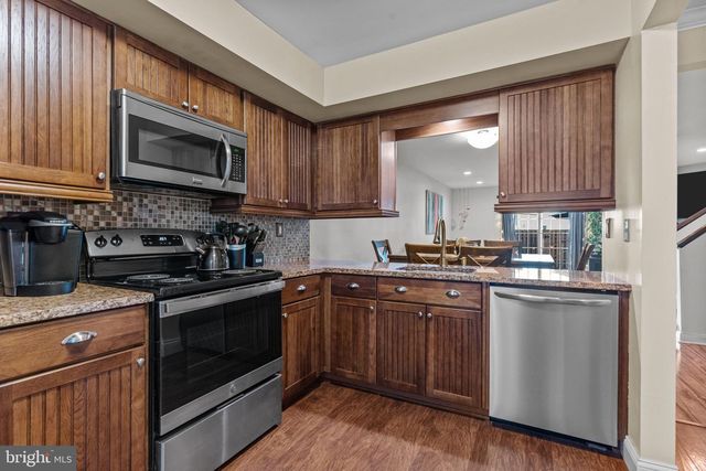 7 LAUREL CT, Hamilton, NJ 08690