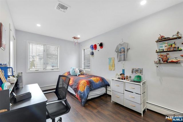 119 Sussex Road, Bergenfield, NJ 07621