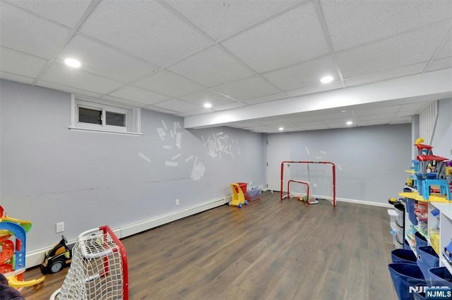 119 Sussex Road, Bergenfield, NJ 07621