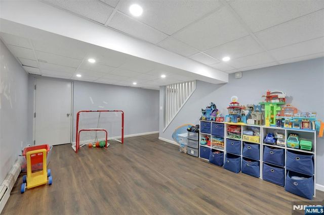 119 Sussex Road, Bergenfield, NJ 07621