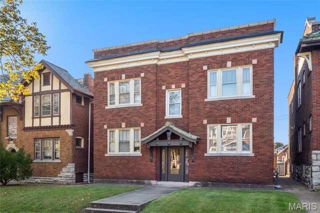 4950 Winona Avenue, St Louis, MO 63109