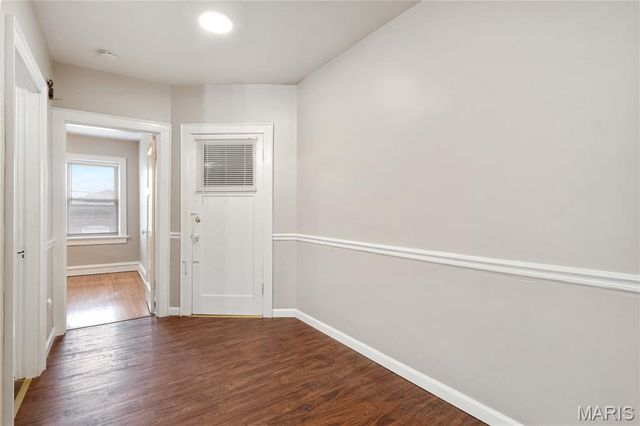4950 Winona Avenue, St Louis, MO 63109