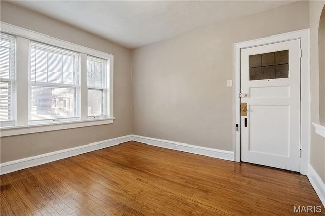 4950 Winona Avenue, St Louis, MO 63109