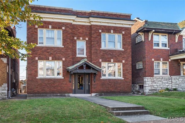 4950 Winona Avenue, St Louis, MO 63109