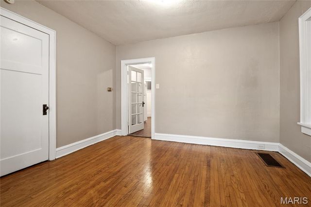 4950 Winona Avenue, St Louis, MO 63109