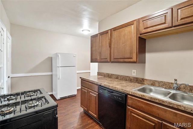 4950 Winona Avenue, St Louis, MO 63109