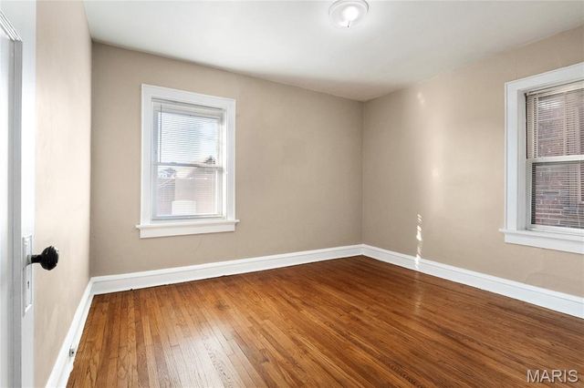 4950 Winona Avenue, St Louis, MO 63109