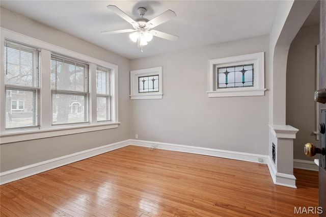 4950 Winona Avenue, St Louis, MO 63109