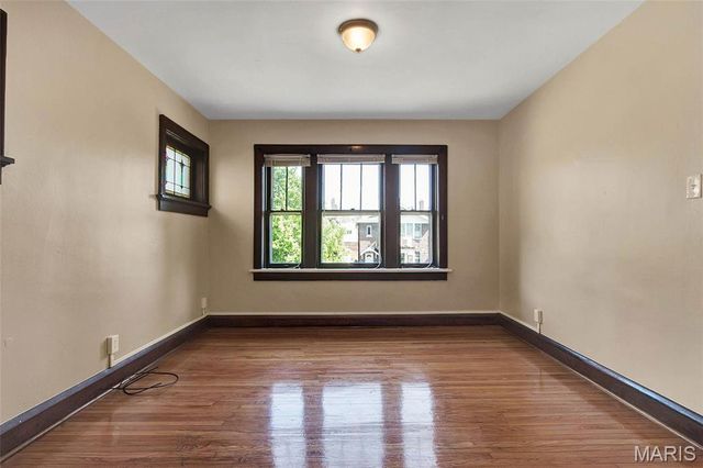 4950 Winona Avenue, St Louis, MO 63109