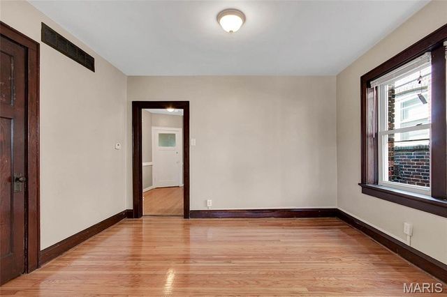 4950 Winona Avenue, St Louis, MO 63109