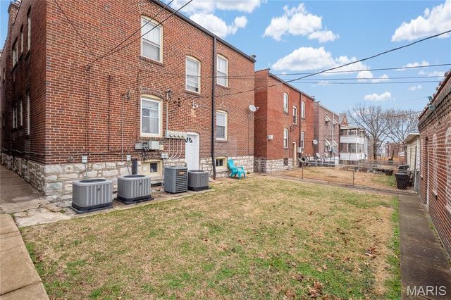 4950 Winona Avenue, St Louis, MO 63109