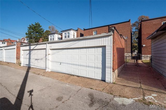 4950 Winona Avenue, St Louis, MO 63109